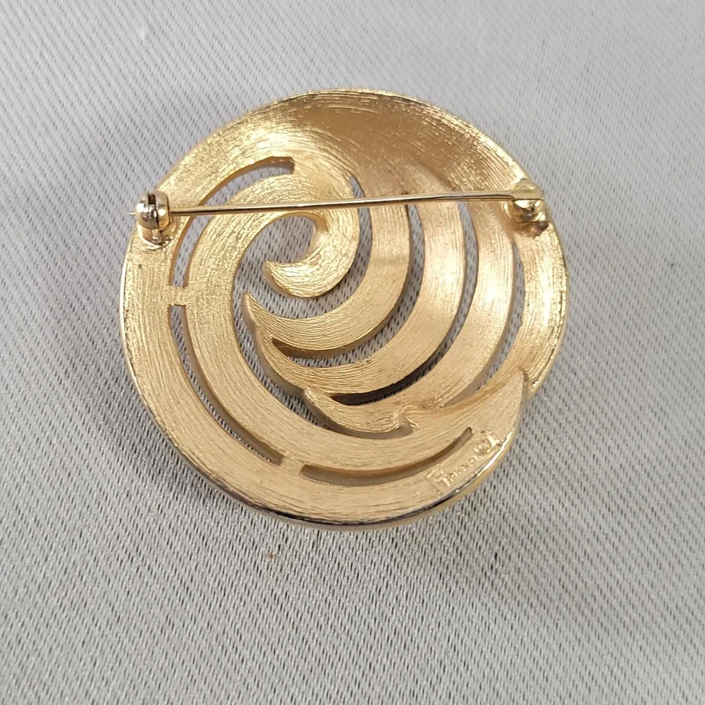 Trifari crown gold